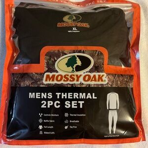 Mossy Oak Black Men's Thermal Set